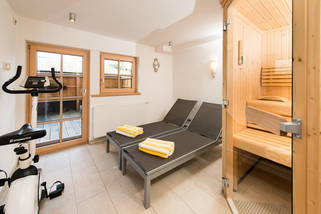 Hotel Gasthof Erbhof Anderlhof Леоганг Экстерьер фото